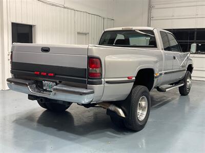 1998 Dodge Ram 3500 5-SPEED  4x4 5.9L DIESEL Laramie SLT / DUALLY  / 1-OWNER LOCAL / ZERO RUST / LONG BED / DUALLY / 5-SPEED MANUAL - Photo 7 - Gladstone, OR 97027
