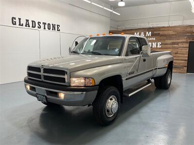 1998 Dodge Ram 3500 5-SPEED  4x4 5.9L DIESEL Laramie SLT / DUALLY  / 1-OWNER LOCAL / ZERO RUST / LONG BED / DUALLY / 5-SPEED MANUAL - Photo 64 - Gladstone, OR 97027