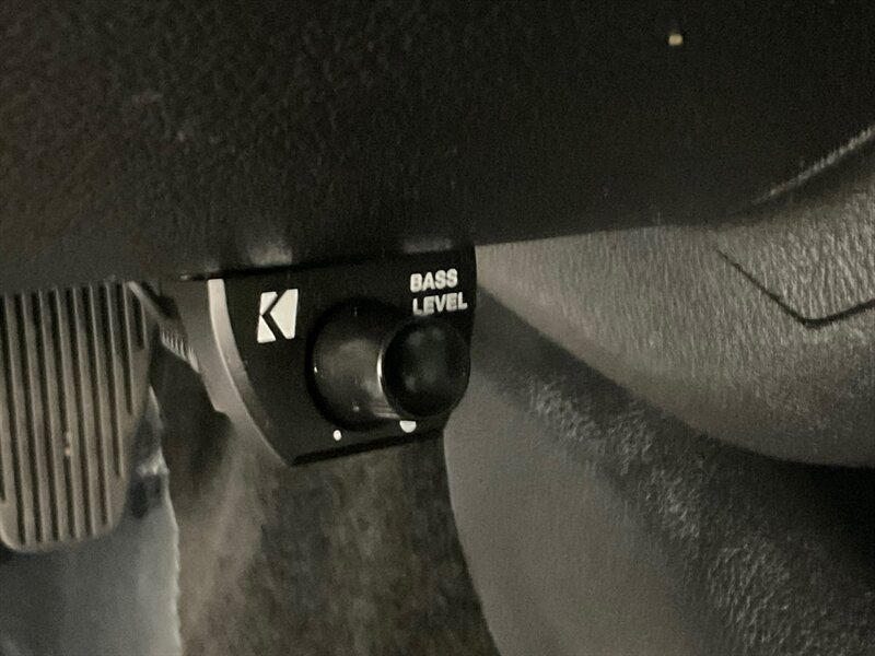 2013 RAM 2500 Crew Cab 4X4 / 6.7L DIESEL / 6-SPEED MANUAL  / BRAND NEW WHEELS & TIRES / LONG BED / ZERO RUST / 97K MILES - Photo 43 - Gladstone, OR 97027