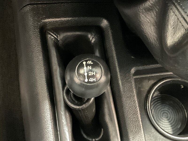 2013 RAM 2500 Crew Cab 4X4 / 6.7L DIESEL / 6-SPEED MANUAL  / BRAND NEW WHEELS & TIRES / LONG BED / ZERO RUST / 97K MILES - Photo 40 - Gladstone, OR 97027