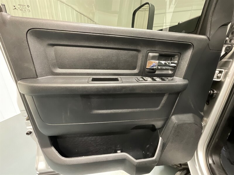 2013 RAM 2500 Crew Cab 4X4 / 6.7L DIESEL / 6-SPEED MANUAL  / BRAND NEW WHEELS & TIRES / LONG BED / ZERO RUST / 97K MILES - Photo 34 - Gladstone, OR 97027