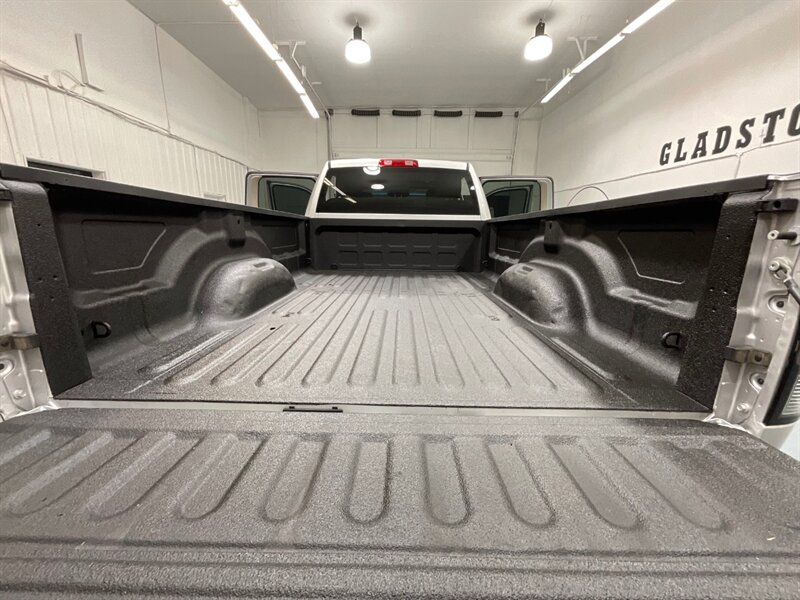 2013 RAM 2500 Crew Cab 4X4 / 6.7L DIESEL / 6-SPEED MANUAL  / BRAND NEW WHEELS & TIRES / LONG BED / ZERO RUST / 97K MILES - Photo 10 - Gladstone, OR 97027