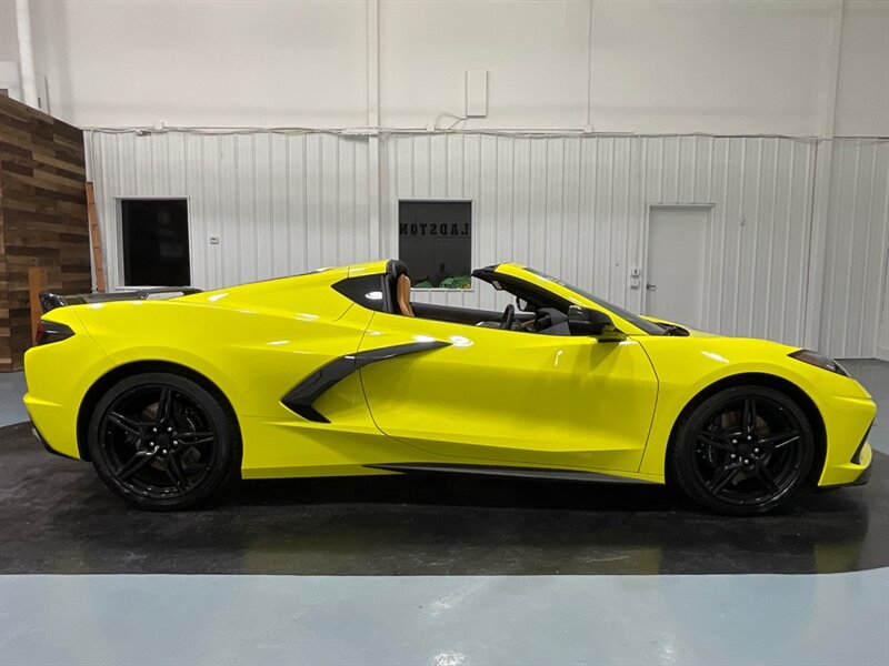 2022 Chevrolet Corvette Stingray 2LT / Z51 Performance / ONLY 1,100 MILES  / LOCAL 1-OWNER - Photo 4 - Gladstone, OR 97027