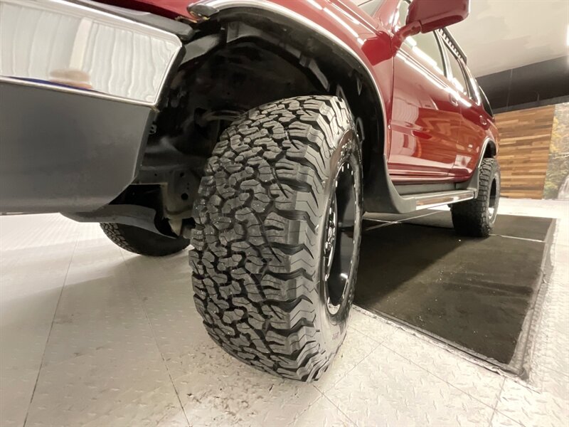 2002 Toyota 4Runner SR5 4X4 / 3.4L V6 / 1-OWNER / NEW WHEELS TIRES  / LOCAL SUV / CENTRAL DIFF LOCKS / 105K MILES - Photo 24 - Gladstone, OR 97027