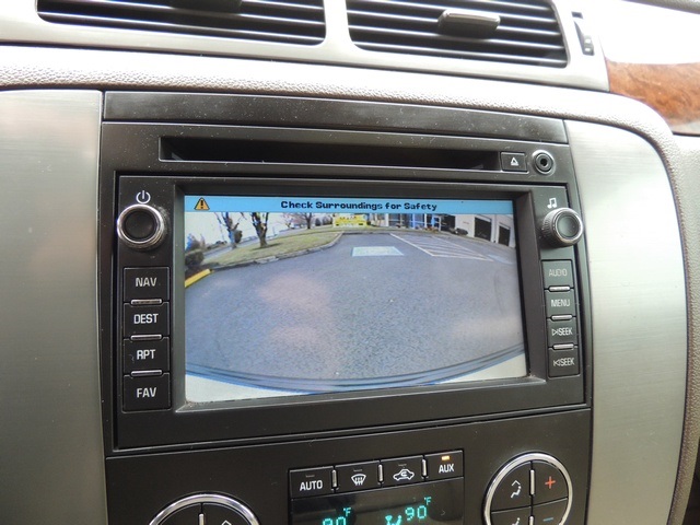 2008 GMC Yukon Hybrid / 4WD / Leather Navigation DVD/ 3rd seat   - Photo 21 - Portland, OR 97217