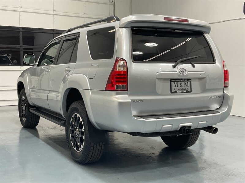 2006 Toyota 4Runner Limited 4X4 / 4.0L V6 / Leather Sunroof / LOCAL  / ZERO RUST - Photo 8 - Gladstone, OR 97027