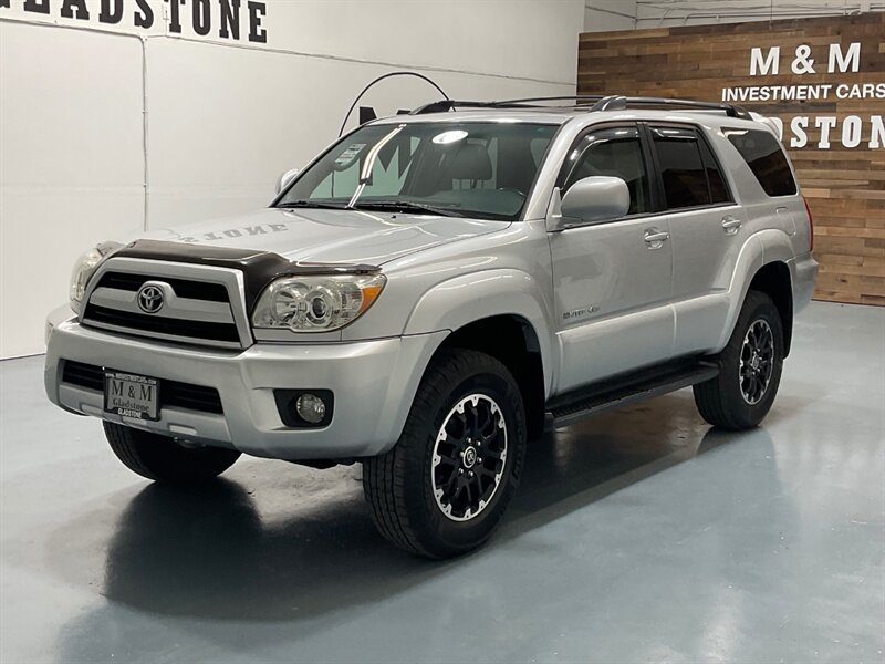 2006 Toyota 4Runner Limited 4X4 / 4.0L V6 / Leather Sunroof / LOCAL  / ZERO RUST - Photo 1 - Gladstone, OR 97027