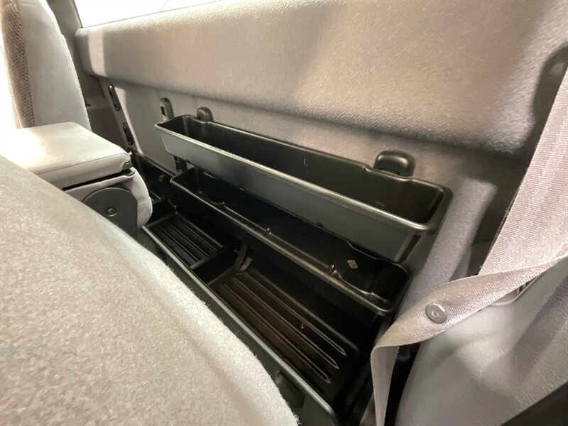 1998 Dodge Ram 1500 SLT Regular Cab 4X4 / 5.9L 8Cyl Gas / SHORT BED  / LOCAL TRUCK / ZERO RUST / VERY WELL KEPT & MAINTAINED SINCE NEW - Photo 14 - Gladstone, OR 97027