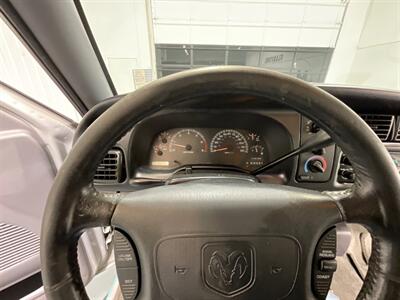 1998 Dodge Ram 1500 SLT Regular Cab 4X4 / 5.9L 8Cyl Gas / SHORT BED  / LOCAL TRUCK / ZERO RUST / VERY WELL KEPT & MAINTAINED SINCE NEW - Photo 38 - Gladstone, OR 97027