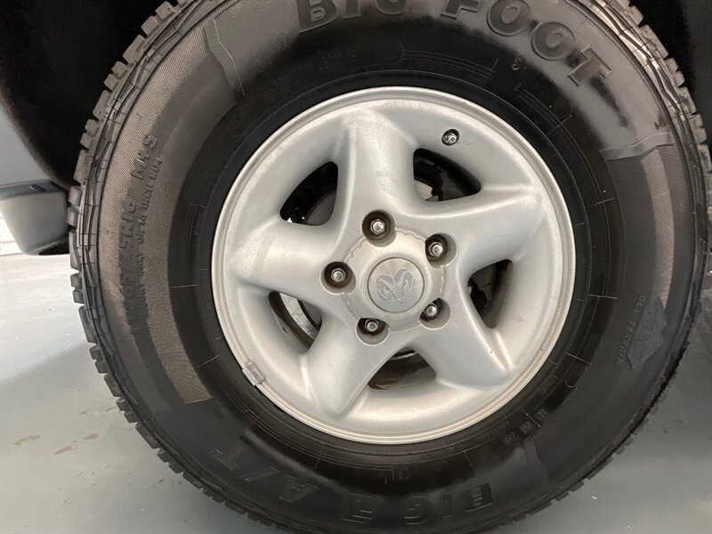 1998 Dodge Ram 1500 SLT Regular Cab 4X4 / 5.9L 8Cyl Gas / SHORT BED  / LOCAL TRUCK / ZERO RUST / VERY WELL KEPT & MAINTAINED SINCE NEW - Photo 44 - Gladstone, OR 97027