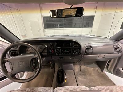 1998 Dodge Ram 1500 SLT Regular Cab 4X4 / 5.9L 8Cyl Gas / SHORT BED  / LOCAL TRUCK / ZERO RUST / VERY WELL KEPT & MAINTAINED SINCE NEW - Photo 36 - Gladstone, OR 97027