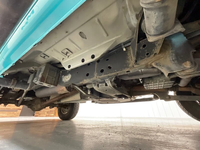 1998 Dodge Ram 1500 SLT Regular Cab 4X4 / 5.9L 8Cyl Gas / SHORT BED  / LOCAL TRUCK / ZERO RUST / VERY WELL KEPT & MAINTAINED SINCE NEW - Photo 46 - Gladstone, OR 97027