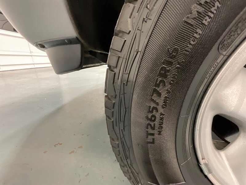 1998 Dodge Ram 1500 SLT Regular Cab 4X4 / 5.9L 8Cyl Gas / SHORT BED  / LOCAL TRUCK / ZERO RUST / VERY WELL KEPT & MAINTAINED SINCE NEW - Photo 43 - Gladstone, OR 97027