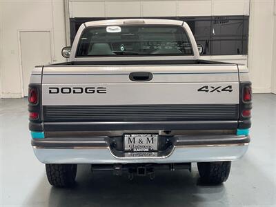 1998 Dodge Ram 1500 SLT Regular Cab 4X4 / 5.9L 8Cyl Gas / SHORT BED  / LOCAL TRUCK / ZERO RUST / VERY WELL KEPT & MAINTAINED SINCE NEW - Photo 6 - Gladstone, OR 97027
