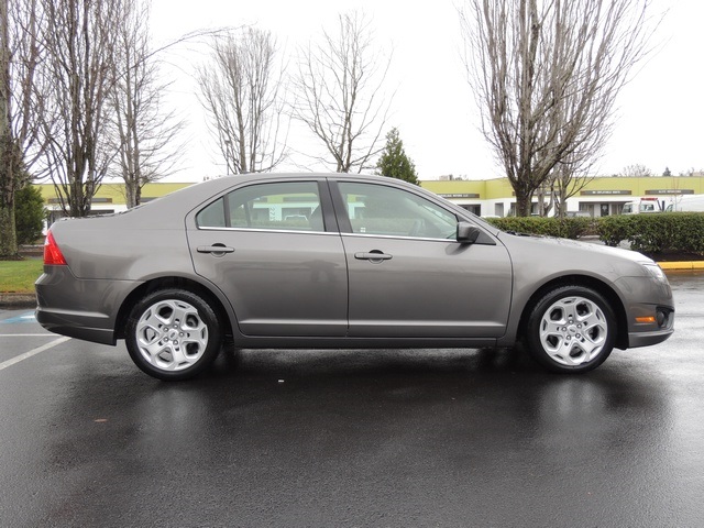 2010 Ford Fusion SE / 4-Door Sedan / 4Cyl   - Photo 4 - Portland, OR 97217