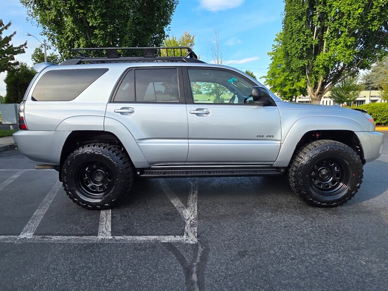 2005 Toyota 4Runner 4X4 V8 DIFF LOCK / TIMING BELT / 1-OWNER / LIFTED  / 4.7L / LEATHER / SUNROOF / NEW TIRES - Photo 4 - Portland, OR 97217