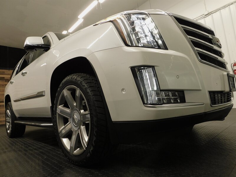 2017 Cadillac Escalade Luxury 4X4 / Leather   - Photo 25 - Gladstone, OR 97027