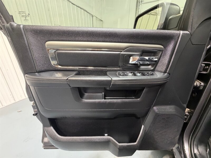 2014 RAM 1500 Sport 4X4 5.7L V8 / LIFTED / NEW TIRES/56K MILES / Heated Seats / ZERO RUST - Photo 33 - Gladstone, OR 97027