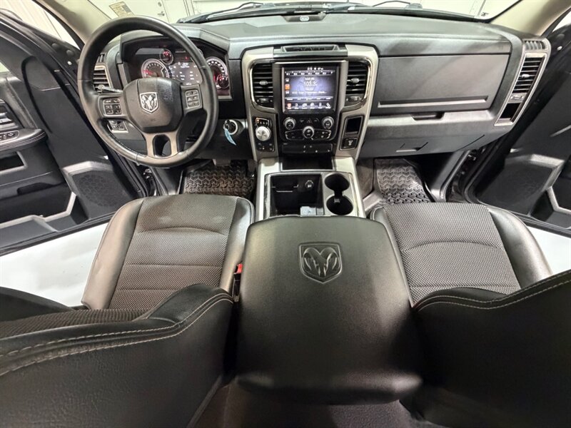 2014 RAM 1500 Sport 4X4 5.7L V8 / LIFTED / NEW TIRES/56K MILES / Heated Seats / ZERO RUST - Photo 41 - Gladstone, OR 97027
