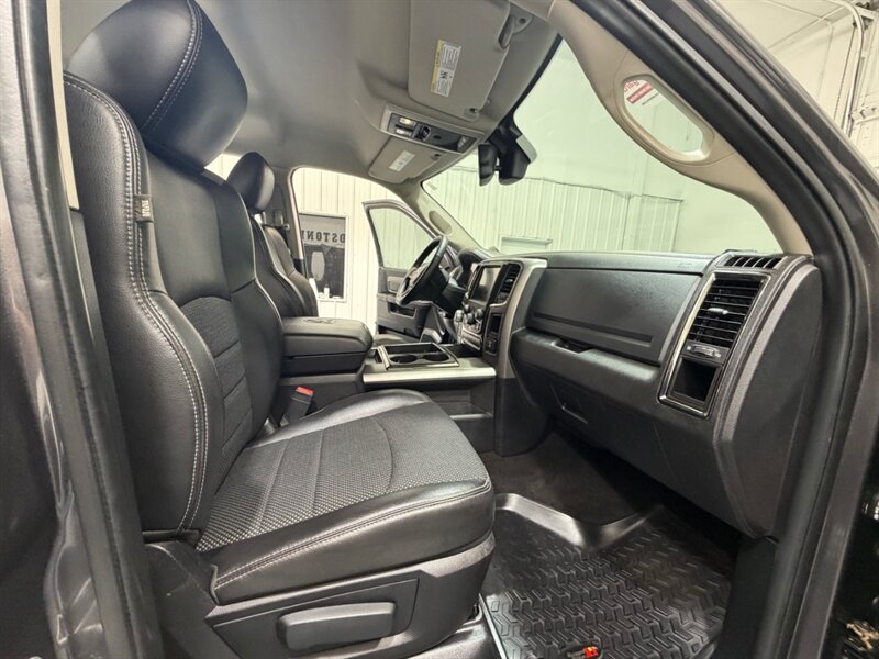 2014 RAM 1500 Sport 4X4 5.7L V8 / LIFTED / NEW TIRES/56K MILES / Heated Seats / ZERO RUST - Photo 15 - Gladstone, OR 97027