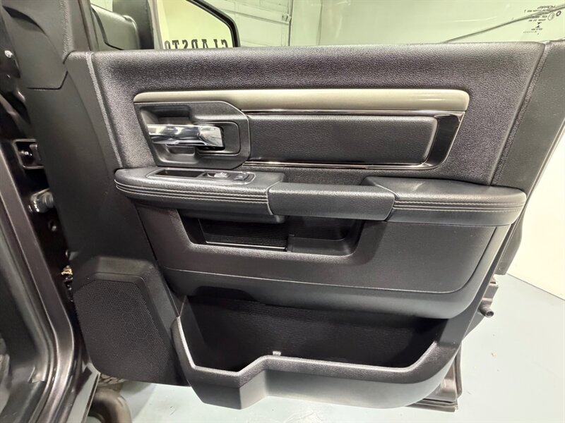 2014 RAM 1500 Sport 4X4 5.7L V8 / LIFTED / NEW TIRES/56K MILES / Heated Seats / ZERO RUST - Photo 34 - Gladstone, OR 97027