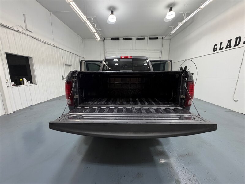 2014 RAM 1500 Sport 4X4 5.7L V8 / LIFTED / NEW TIRES/56K MILES / Heated Seats / ZERO RUST - Photo 11 - Gladstone, OR 97027