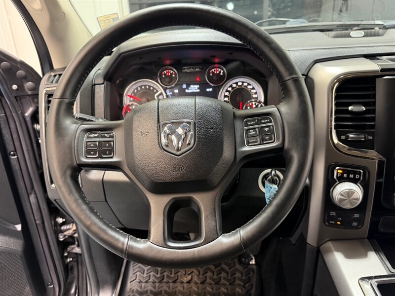 2014 RAM 1500 Sport 4X4 5.7L V8 / LIFTED / NEW TIRES/56K MILES / Heated Seats / ZERO RUST - Photo 16 - Gladstone, OR 97027