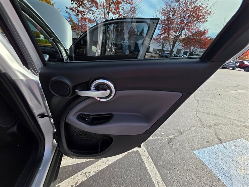 2016 FIAT 500X EASY 2.4L 4 CYLINDERS / ALL WHEEL DRIVE / BACK-UP CAM / FRESH TRADE-IN / 81K MILES - Photo 47 - Portland, OR 97217