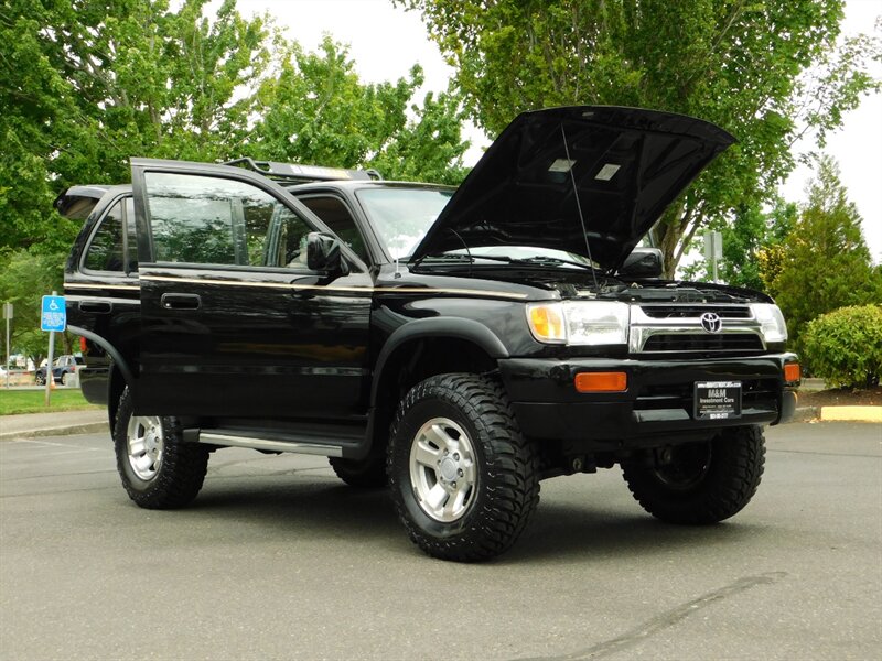 1997 Toyota 4Runner 4dr SR5 4X4 4Cyl LIFTED w/ MUD TIRES 153K Miles