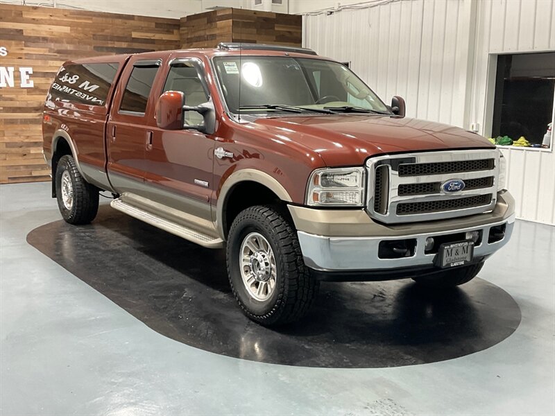 2006 Ford F-350 KING RANCH 4X4/ 6.0L DIESEL /BULLET PROOF/ 61K MIL  / LOCAL TRUCK ZERO RUST - Photo 2 - Gladstone, OR 97027