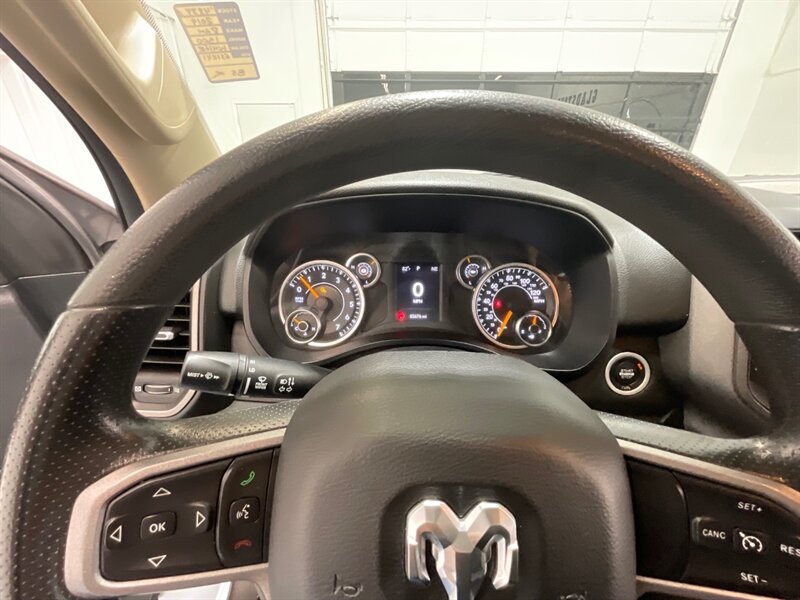 2019 RAM 1500 Tradesman Crew Cab 4X4 / 5.7L V8 Hemi / LOCAL  / ZERO RUST / Backup Camera / Trailer Brake Controller / Power Sliding Rear window - Photo 41 - Gladstone, OR 97027