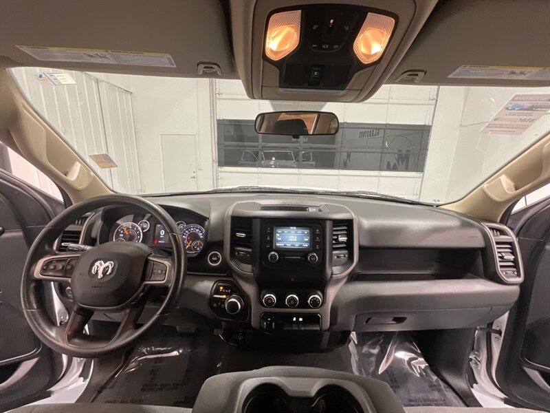 2019 RAM 1500 Tradesman Crew Cab 4X4 / 5.7L V8 Hemi / LOCAL  / ZERO RUST / Backup Camera / Trailer Brake Controller / Power Sliding Rear window - Photo 37 - Gladstone, OR 97027