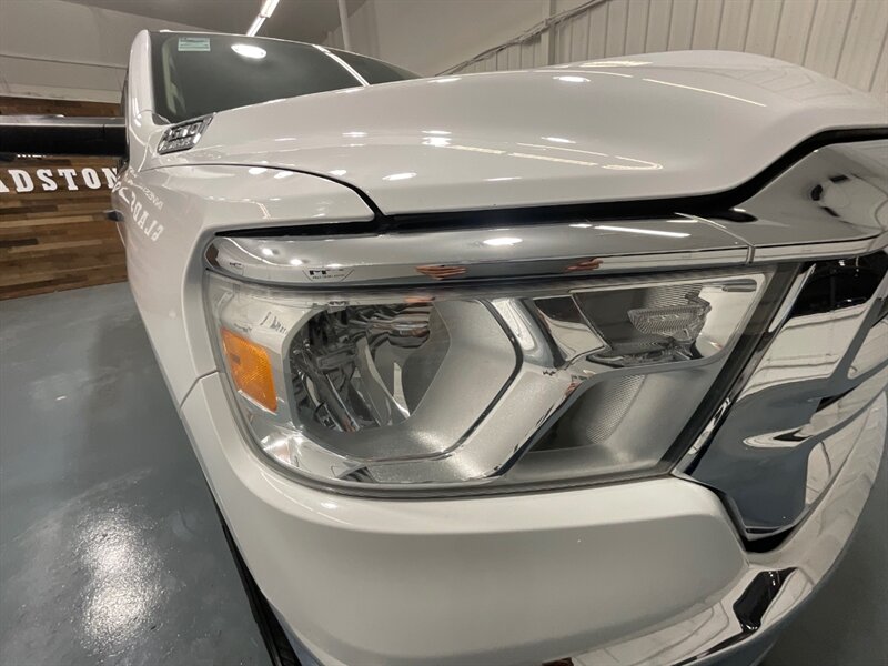 2019 RAM 1500 Tradesman Crew Cab 4X4 / 5.7L V8 Hemi / LOCAL  / ZERO RUST / Backup Camera / Trailer Brake Controller / Power Sliding Rear window - Photo 27 - Gladstone, OR 97027