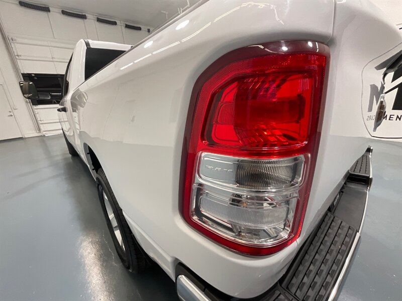 2019 RAM 1500 Tradesman Crew Cab 4X4 / 5.7L V8 Hemi / LOCAL  / ZERO RUST / Backup Camera / Trailer Brake Controller / Power Sliding Rear window - Photo 28 - Gladstone, OR 97027