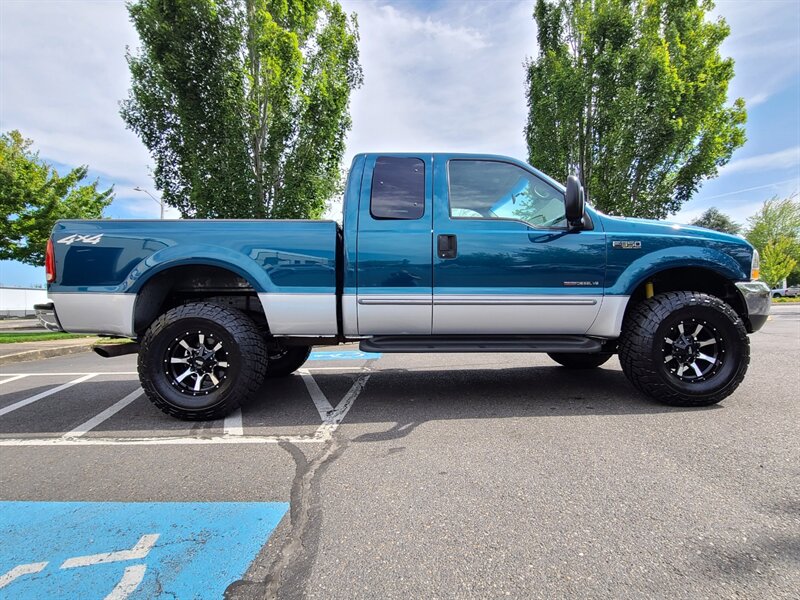 2000 Ford F-350 4X4 / 1-TON / 7.3 L DIESEL / 6 SPEED MANUAL  / Super Duty / Powerstroke Turbo / 1-OWNER - Photo 4 - Portland, OR 97217