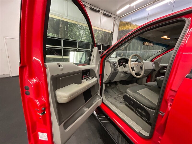 2007 Ford F-150 XLT Crew Cab 4X4 / 5.4L V8 / LIFTED  33 " TOYO OPEN COUNTRY TIRES & 18 " BLACK WHEELS / LOCAL OREGON TRUCK / RUST FREE / 101,000 MILES - Photo 36 - Gladstone, OR 97027