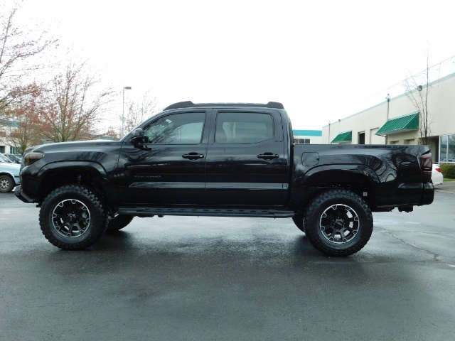 2018 Toyota Tacoma SR5 V6 Double Cab LIFTED Brand New Premium Wheels   - Photo 4 - Portland, OR 97217