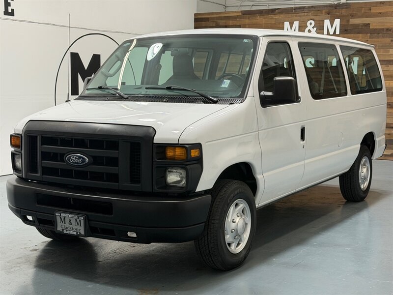 2010 Ford E-Series Van E-350 SD XL 12-Passenger Van / 1 OWNER / 46K MILES  / RUST FREE / BRAND NEW TIRES - Photo 1 - Gladstone, OR 97027