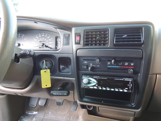 1997 Toyota Tacoma X-Cab V6 / 4X4 / 5-Speed Manual/1-OWNER/138k miles   - Photo 26 - Portland, OR 97217