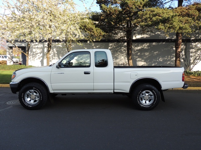 1997 Toyota Tacoma X-Cab V6 / 4X4 / 5-Speed Manual/1-OWNER/138k miles   - Photo 3 - Portland, OR 97217