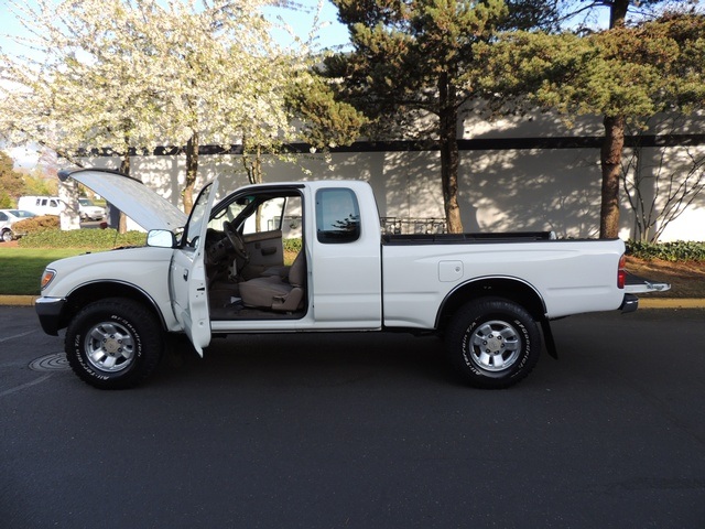 1997 Toyota Tacoma X-Cab V6 / 4X4 / 5-Speed Manual/1-OWNER/138k miles   - Photo 11 - Portland, OR 97217