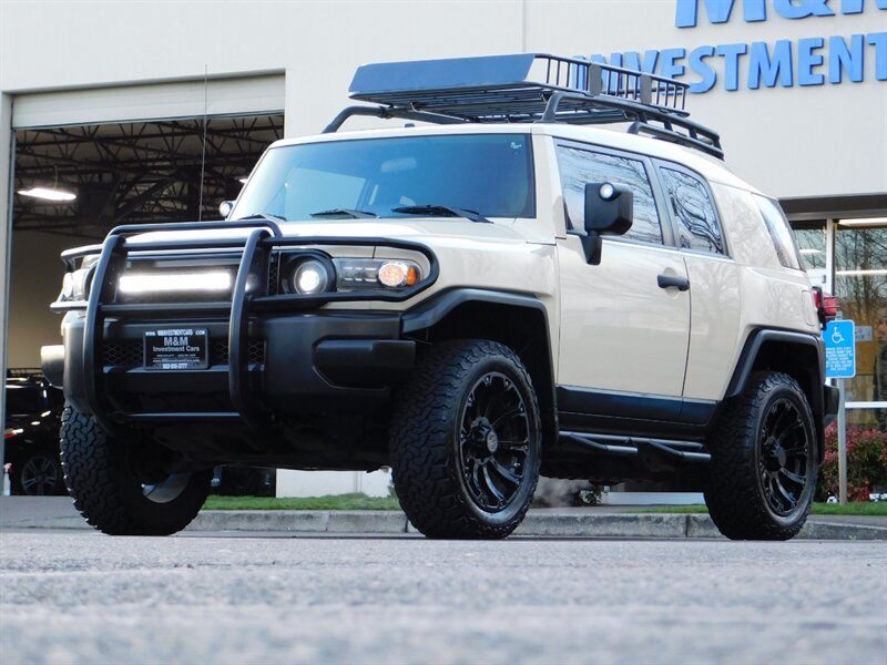 2008 Toyota FJ Cruiser 4X4 / V6 4.0L / REAR DIFFERENTIAL LOCKER /  BRUSH GUARDS / BF GOODRICH on BLACK RHINO WHEELS - Photo 42 - Portland, OR 97217