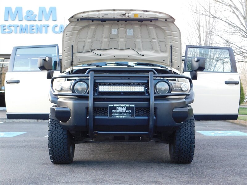 2008 Toyota FJ Cruiser 4X4 / V6 4.0L / REAR DIFFERENTIAL LOCKER /  BRUSH GUARDS / BF GOODRICH on BLACK RHINO WHEELS - Photo 29 - Portland, OR 97217