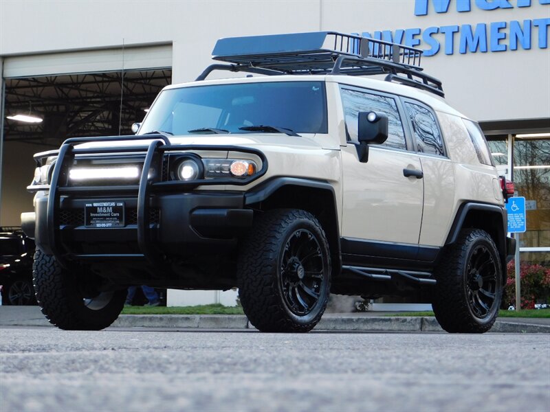 2008 Toyota FJ Cruiser 4X4 / V6 4.0L / REAR DIFFERENTIAL LOCKER /  BRUSH GUARDS / BF GOODRICH on BLACK RHINO WHEELS - Photo 39 - Portland, OR 97217