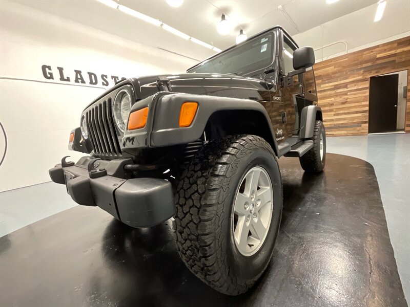 2004 Jeep Wrangler Sport 2Dr HARD TOP / 4X4/ V6 / 5-SPEED / LIFTED  / 1-OWNER LOCAL - Photo 24 - Gladstone, OR 97027