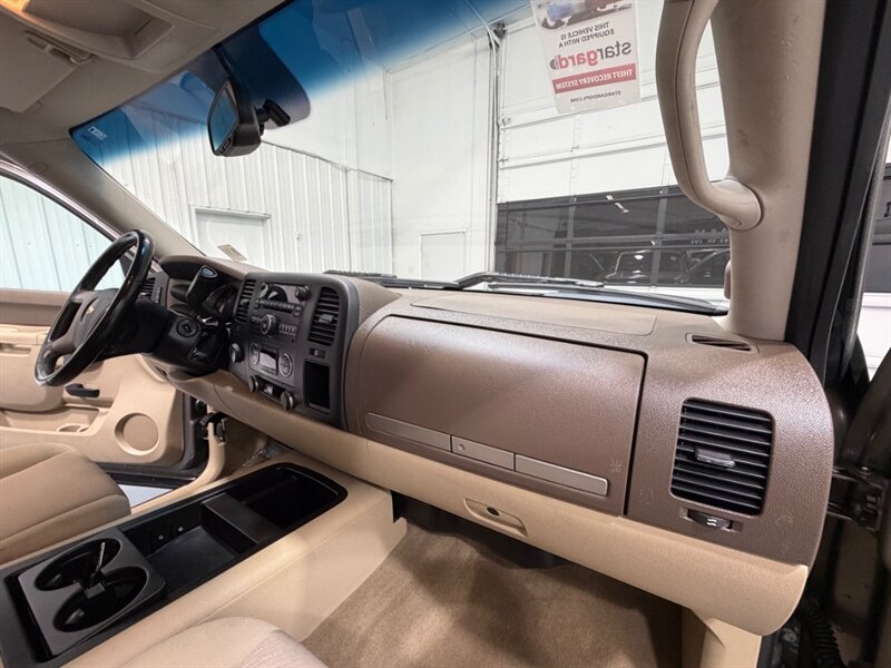 2013 Chevrolet Silverado 2500 2500HD LT 4X4 6.6L DURAMAX DIESEL /1-OWNER /BRAND NEW TIRES / ZERO RUST - Photo 21 - Gladstone, OR 97027
