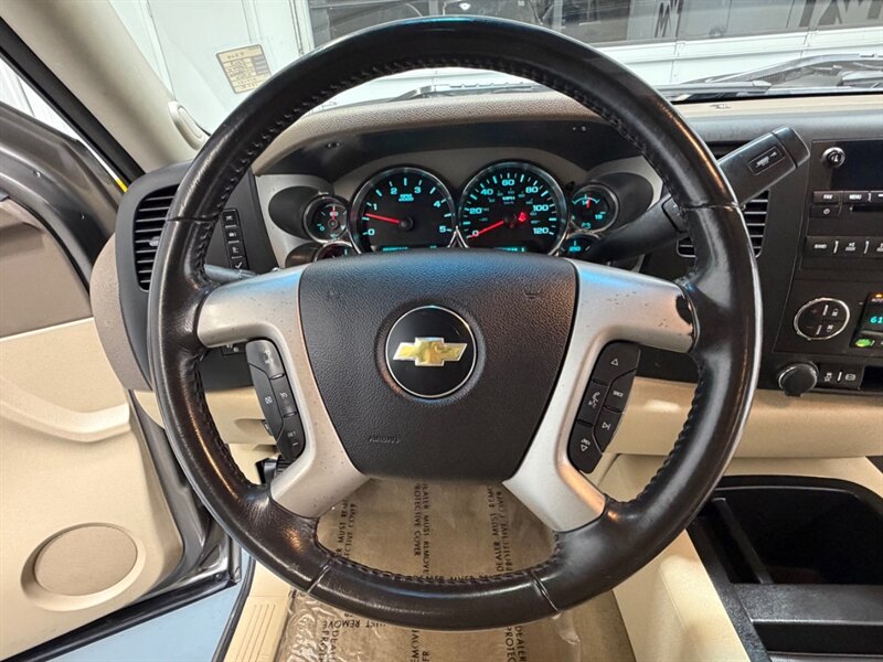 2013 Chevrolet Silverado 2500 2500HD LT 4X4 6.6L DURAMAX DIESEL /1-OWNER /BRAND NEW TIRES / ZERO RUST - Photo 16 - Gladstone, OR 97027