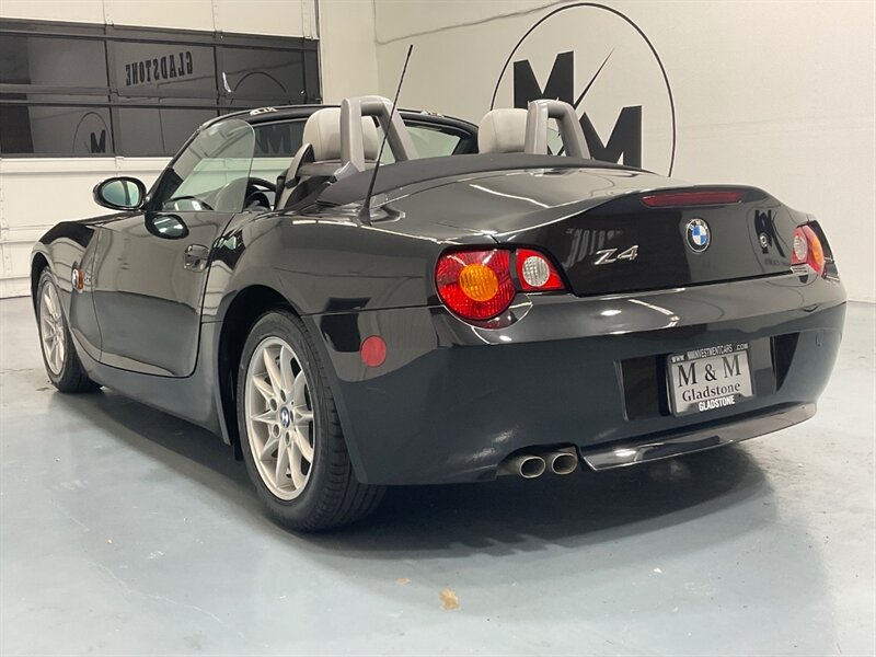 2004 BMW Z4 2.5i 2dr Roadster 6Cyl / Convertible /New Tires / Leather w. Heated Seats - Photo 52 - Gladstone, OR 97027