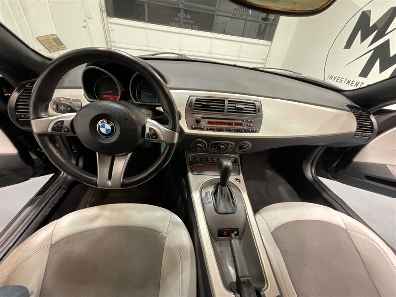 2004 BMW Z4 2.5i 2dr Roadster 6Cyl / Convertible /New Tires / Leather w. Heated Seats - Photo 37 - Gladstone, OR 97027