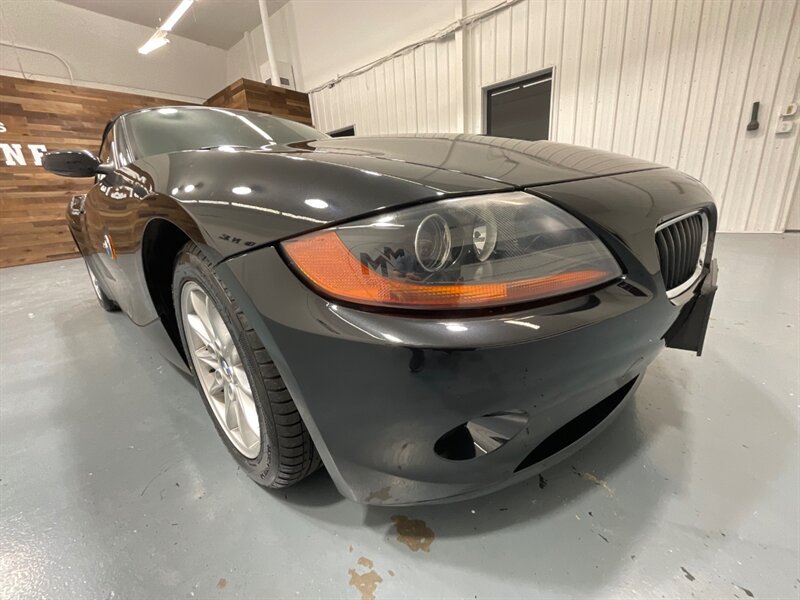 2004 BMW Z4 2.5i 2dr Roadster 6Cyl / Convertible /New Tires / Leather w. Heated Seats - Photo 47 - Gladstone, OR 97027